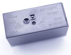 12VDC 8A-250VAC HF115FK/ 12-2Z4T RELAIS,  2 WECHSLER
