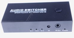 TOSLINK AUDIO SWITCHER /  SIGNAL UMSCHALTER - 3 EIN /  1 AUS