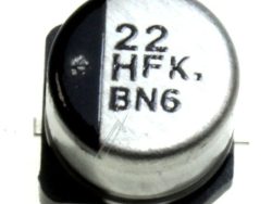 22UF-50V EEEFK1H220P SMD-ELKO PAN 105° 6,3X5,8MM