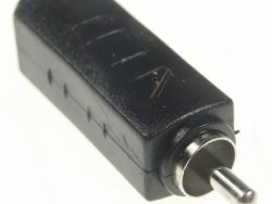 S-VHS-ČINČ KONEKTOR