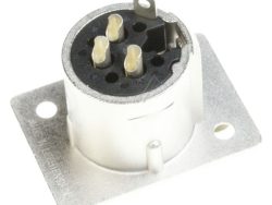 NC-3FP1 0345410 3 POLIGE CHASSISBUCHSE