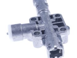 F016F05465 GLAVA PUMPE