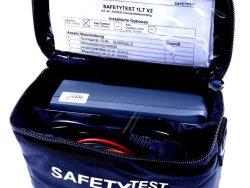 1LT V2 0038520 SAFETYTEST KOMPAKTTESTER ZUM PRÜFEN NACH DIN VDE 0701/ 0702 (EN 50678/ 50699)
