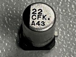 22UF-16V EEEFK1C220UR SMD-ELKO PAN 105° 4X5,8MM