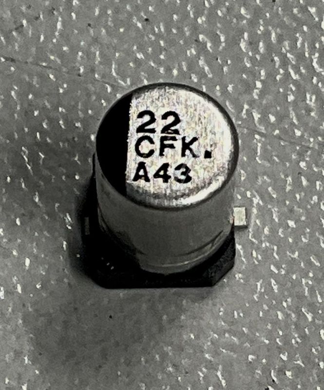 22UF-16V EEEFK1C220UR SMD-ELKO PAN 105° 4X5,8MM
