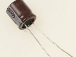 30095424 CAP EL 470UF 16V M 105Â°1000MA 10X11TP RO