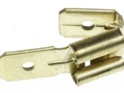 008334 FLACHSTECKVERTEILER 6,3MM