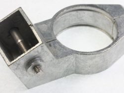 0000/ 0488 HALTESCHELLE FÜR 40MM LNB ZU DIGIDISH 33/ 45