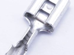 F502630012 FLACHSTECKHÜLSE 6,3MM X 0,8MM 100 STÜCK FÜR 0,5 – 1,5MM² MESSING-VERZINKT