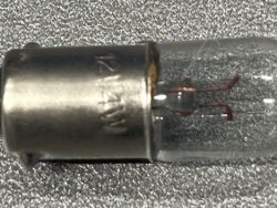 12V-0,33A-4W SKALENLÄMPCHEN-BAJONETT,  10X28MM -OSHINO-