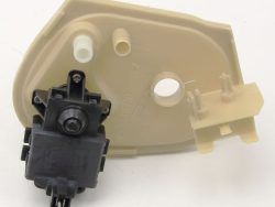 C00311834 481236058212 PUMPE MIT ABDECKUNG