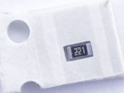 2007-000075 CHIP-WIDERSTAND 220OHM 5% 0,063W DA TP 1608