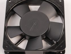 DP201AT-2122HBT.GN AXIALLÜFTER AC 230VAC 120MM X 25MM KUGELLAGER INTEGRIERTER FLACHSTECKER (2,8X0,5MM) -ROHS-KONFORM-