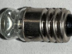 2,2V-0,3A-0,66W E10-SKALENLÄMPCHEN NF-BRILLANT