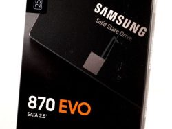 870 EVO MZ-77E250B/ EU 250GB 2,5″/ SATA-3 SSD-FESTPLATTE